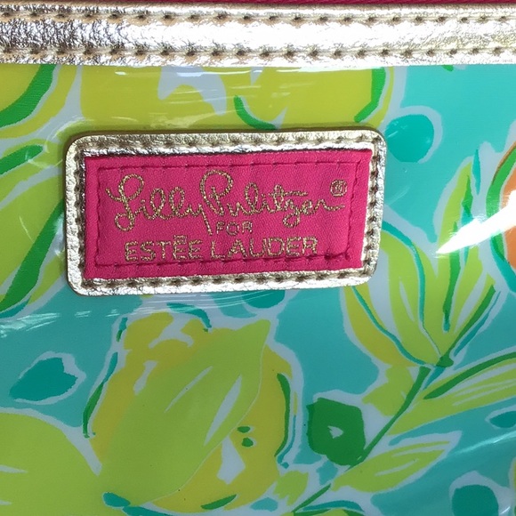 NEW!  Lilly Pulitzer Makeup Bag! - Picture 2 of 6